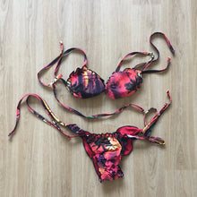 Load image into Gallery viewer, Tropical sunset string bikini
