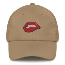 Load image into Gallery viewer, Lips Lay Low hat